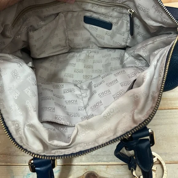 Michael Kors Bedford Belted DARK BLUE Pebbled Leather Satchel Shoulder Bag - Picture 5 of 13